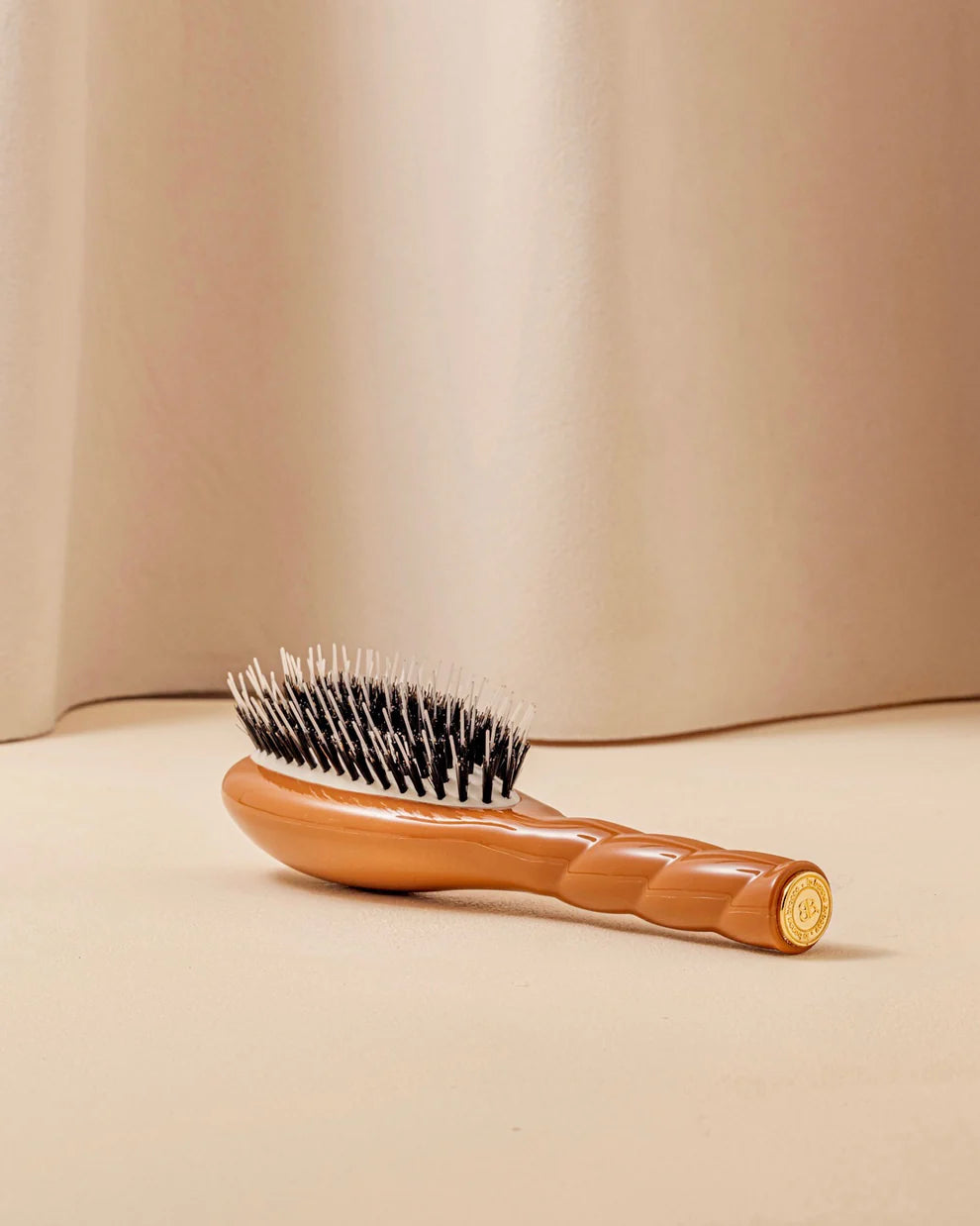 N.02 The Care & Detangling Hair Brush The Essential (Small)