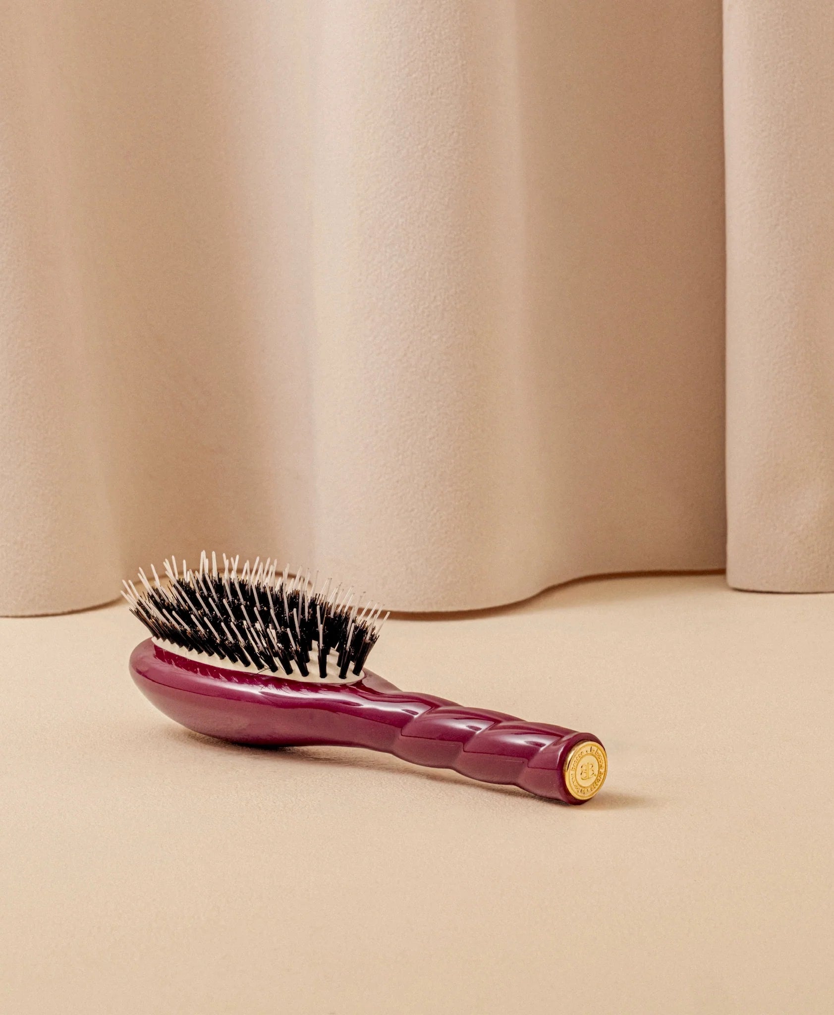 N.02 The Care & Detangling Hair Brush The Essential (Small)
